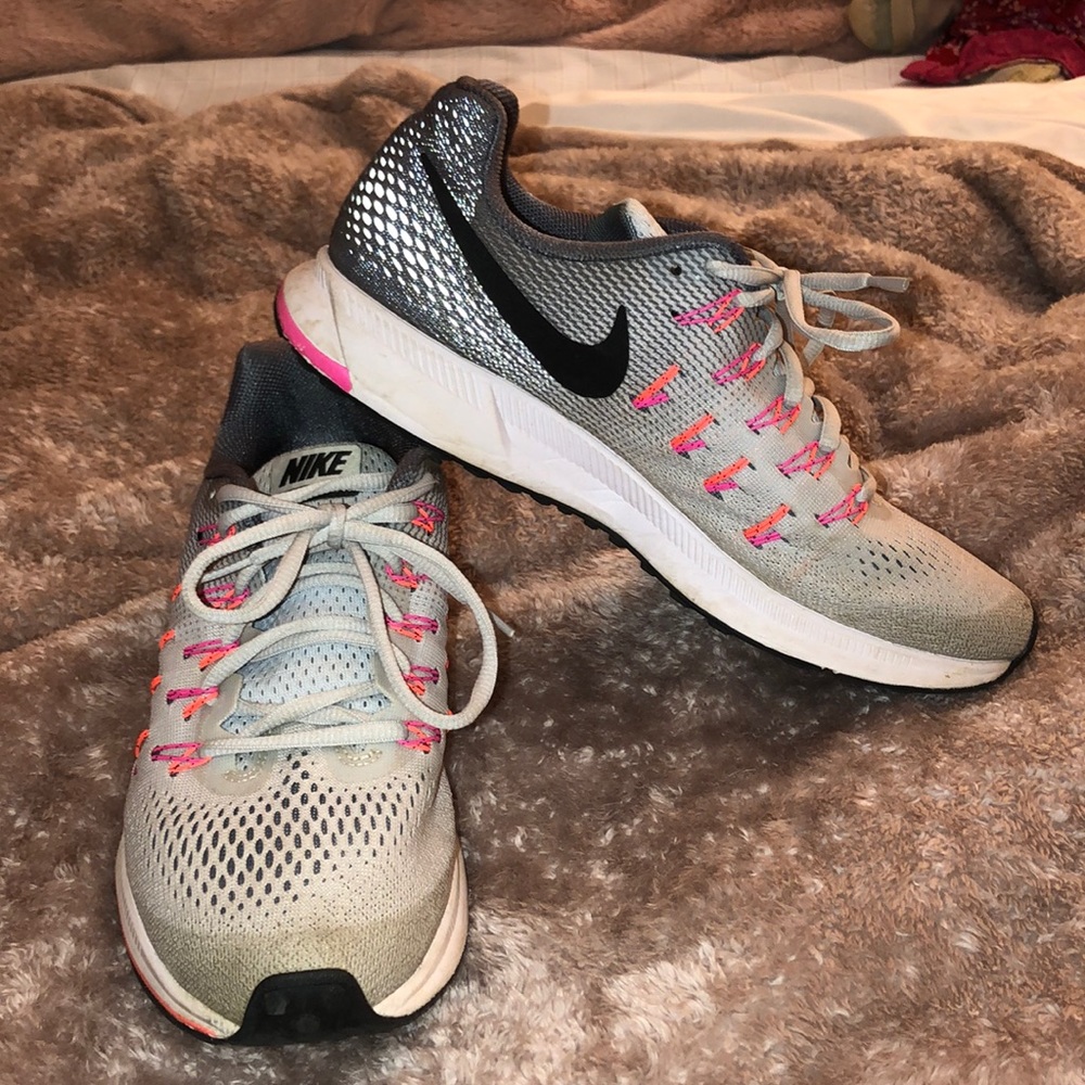 Women’s Nike shoes